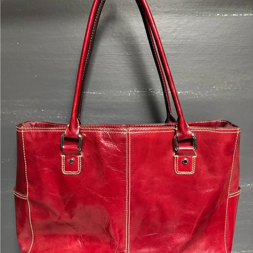 Fossil Red Leather Tote Bag - Picture 2 of 3